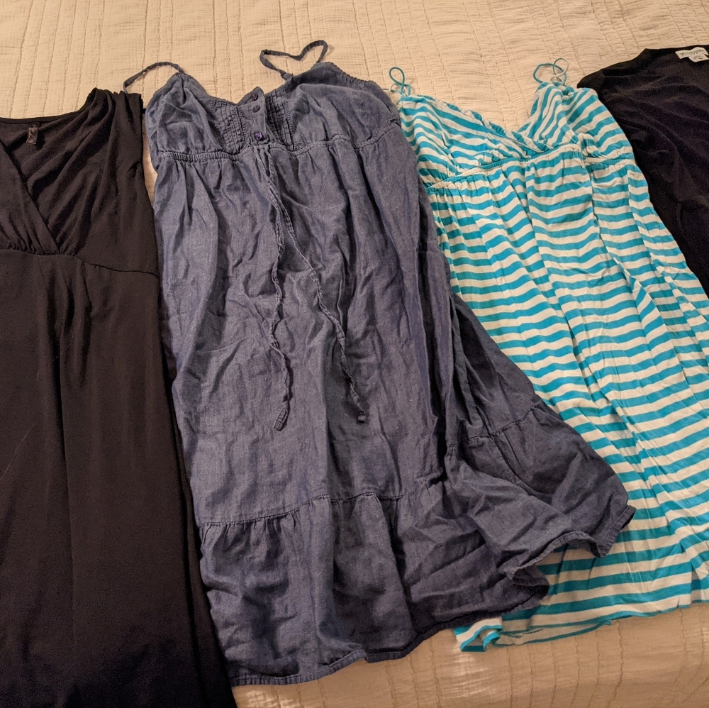 Maternity dress lot